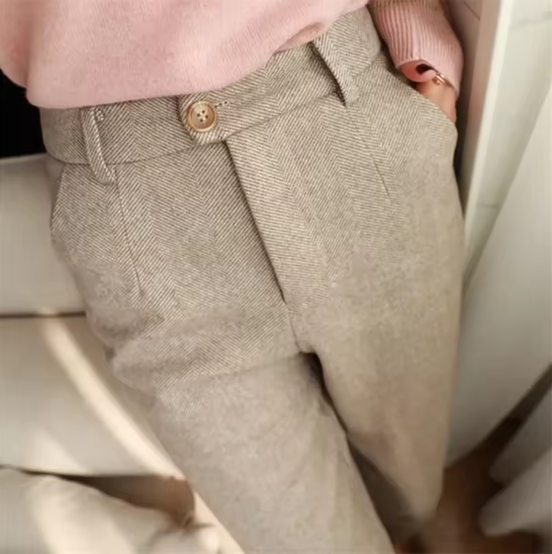 Hose mit hoher Taille und Bundfalten