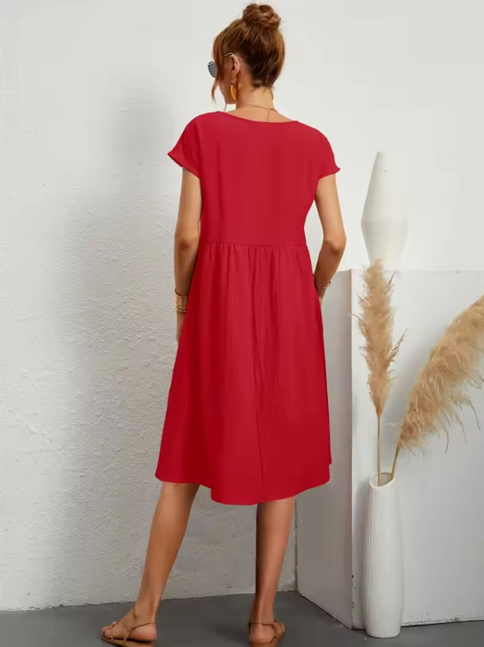 Gerades Kleid mit Rundhalsausschnitt