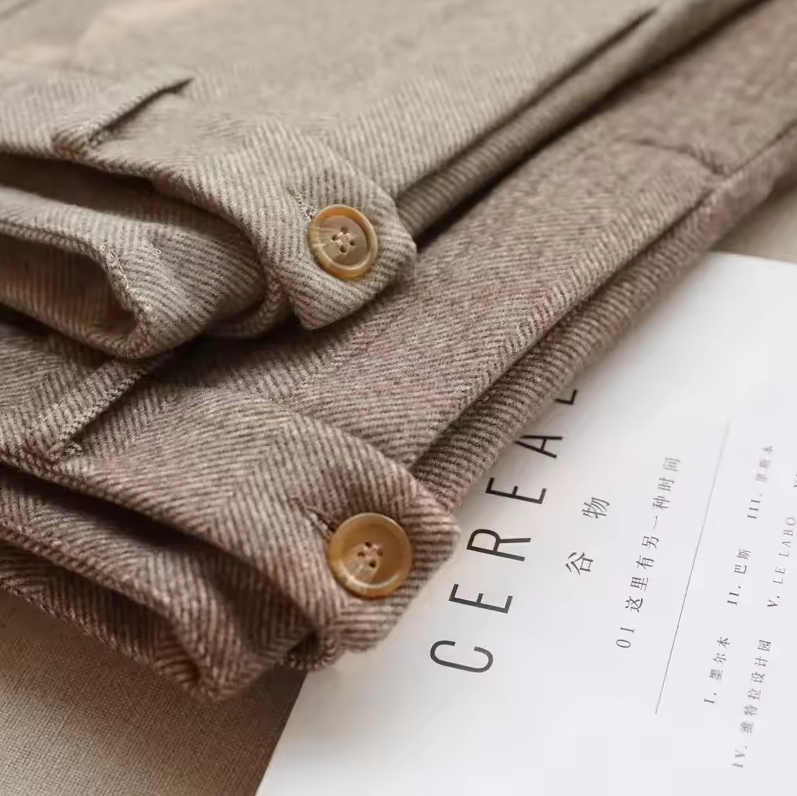 Hose mit hoher Taille und Bundfalten