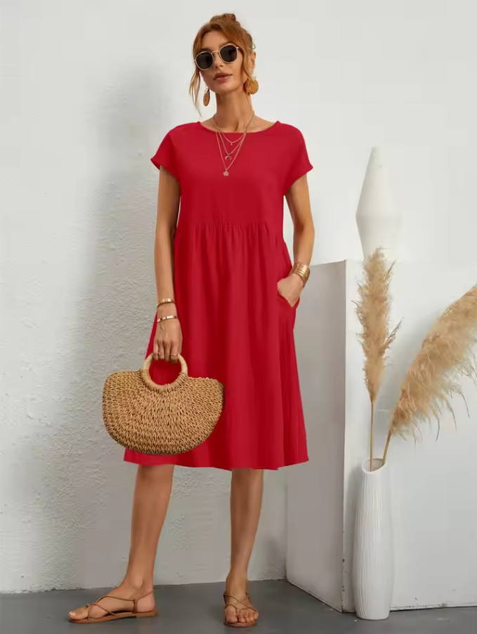 Gerades Kleid mit Rundhalsausschnitt