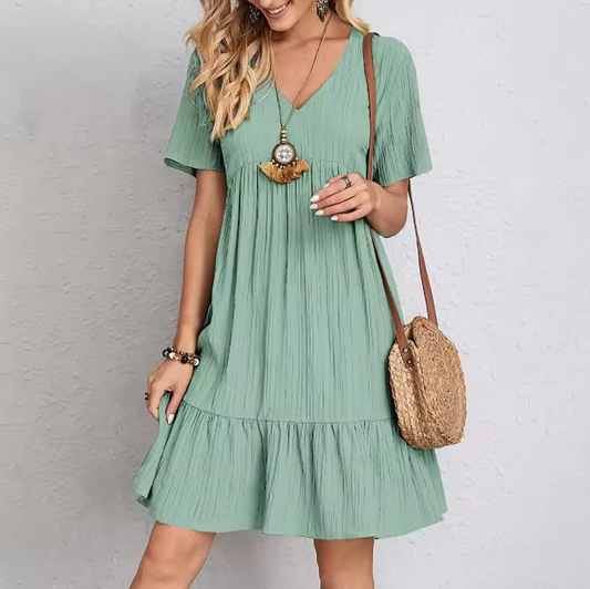Locker fallendes Kleid mit V-Ausschnitt