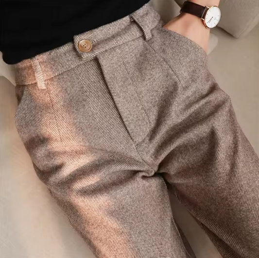 Hose mit hoher Taille und Bundfalten